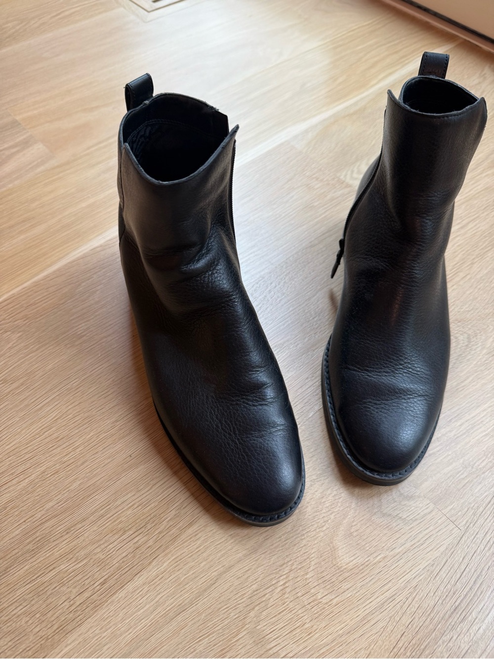 Cole Haan Black Leather Ankle Boots Women’s Size 9.5